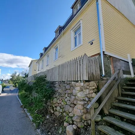 Апартаменты Pispalan Helmi - Koti Naekoealalla